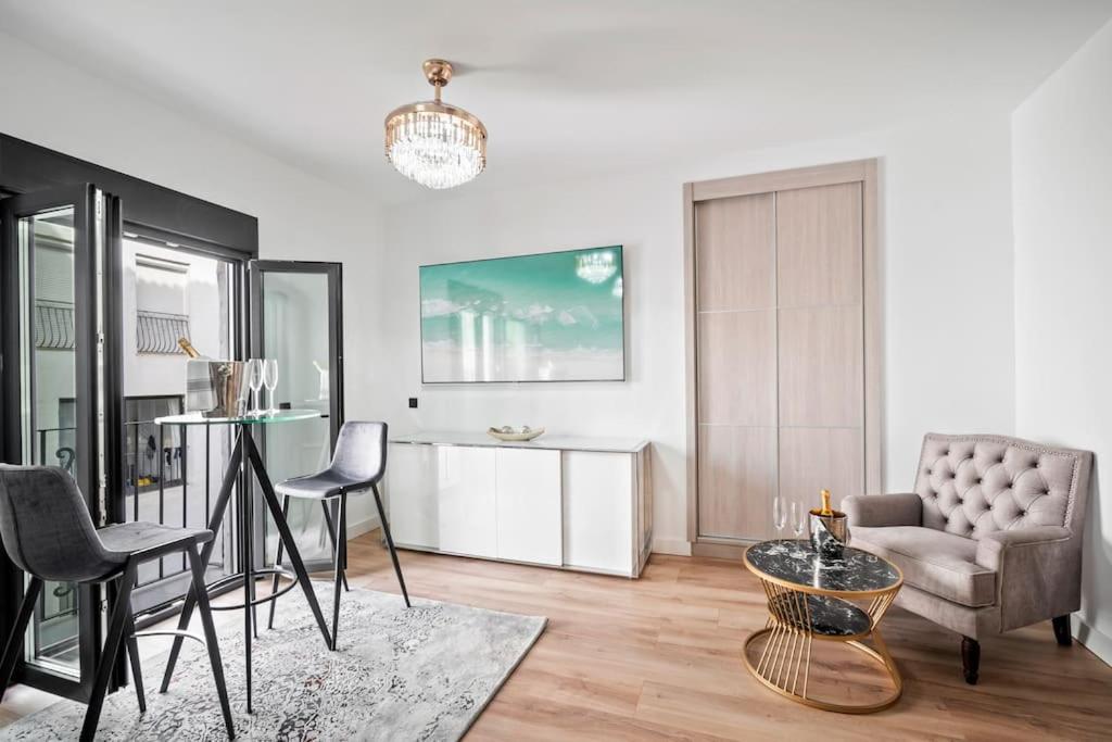 Apartamento In The Heart Puerto Banus Luxurious Marbella