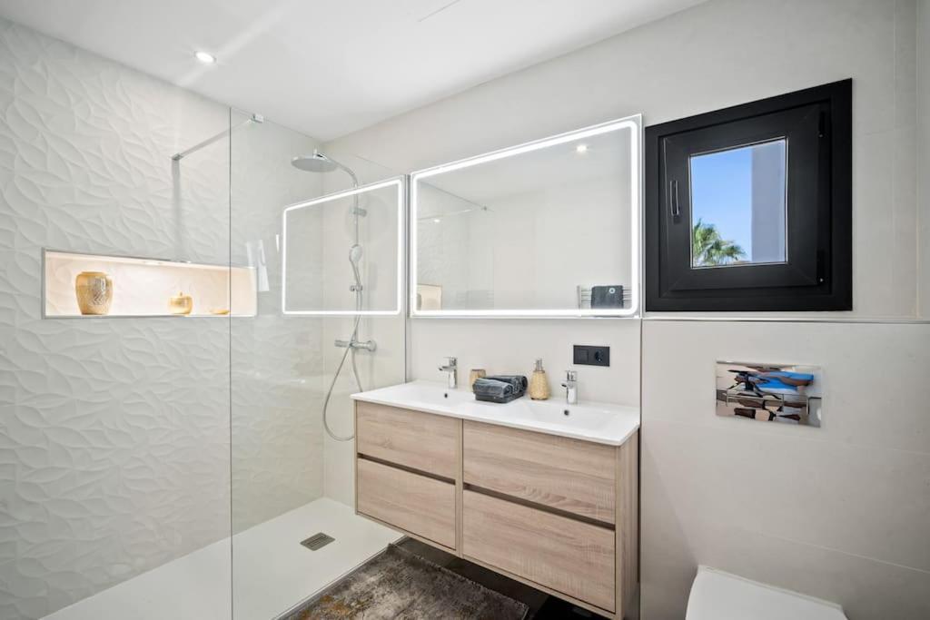 Apartamento In The Heart Puerto Banus Luxurious Marbella